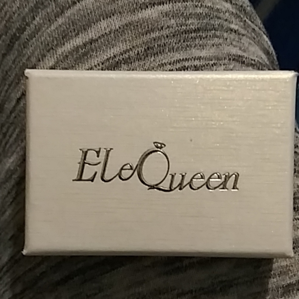Elequeen necklass